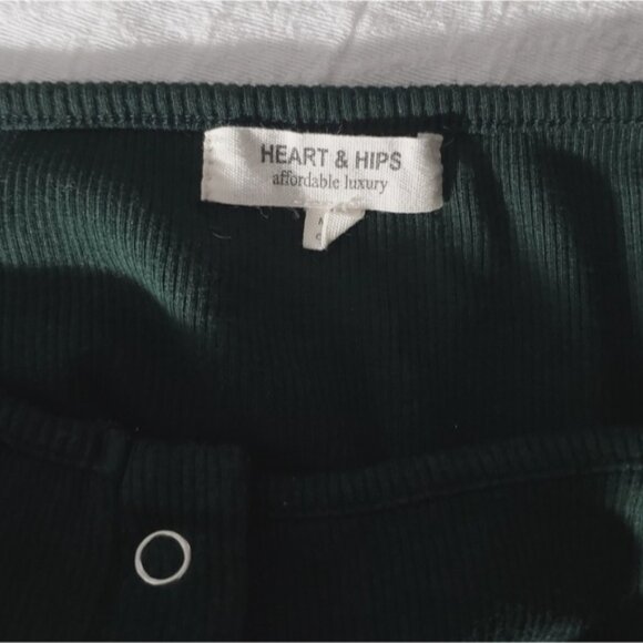 HEART & HIPS Super Soft Hunter Green Button Down Dress - Picture 6 of 6